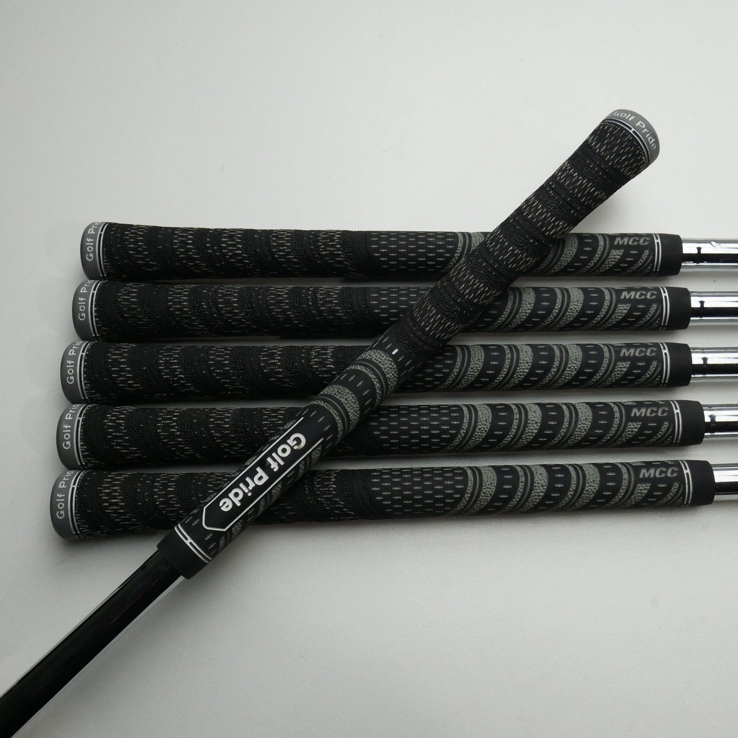 Used Mizuno JPX 923 Hot Metal Iron Set / 5 - PW / Stiff Flex