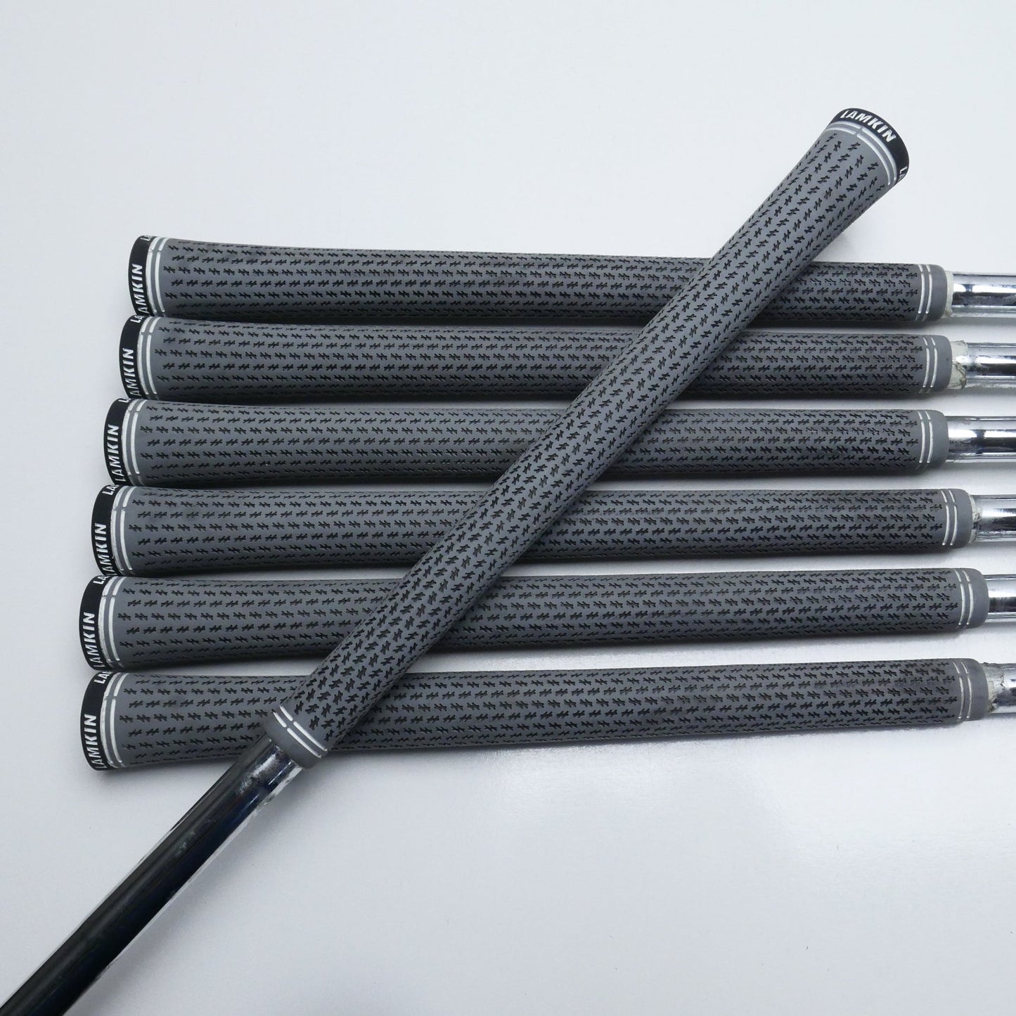 Used TaylorMade P7MC RAW Iron Set / 4 - PW / Stiff Flex