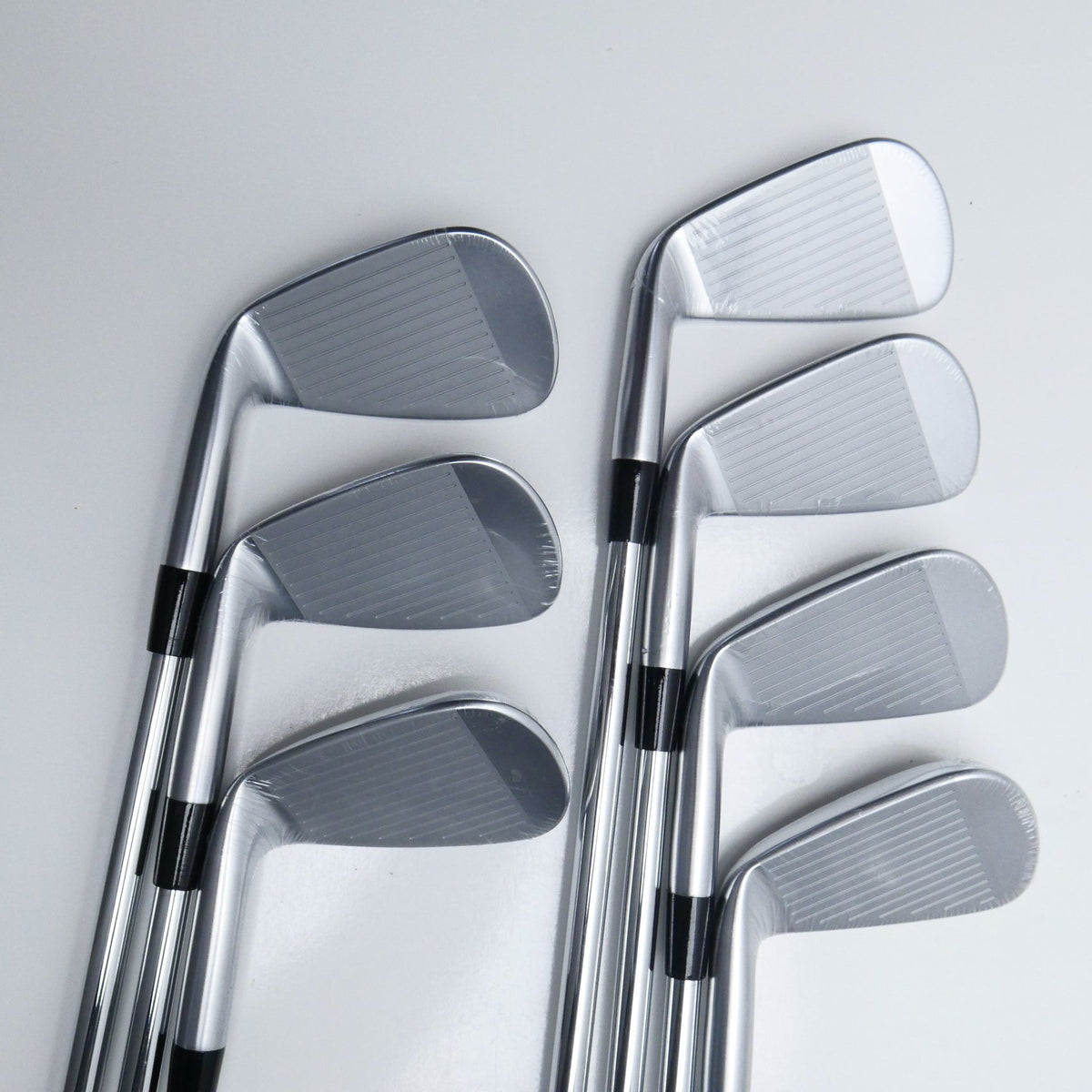 NEW Mizuno JPX 923 Tour Iron Set / 4 - PW / Stiff Flex