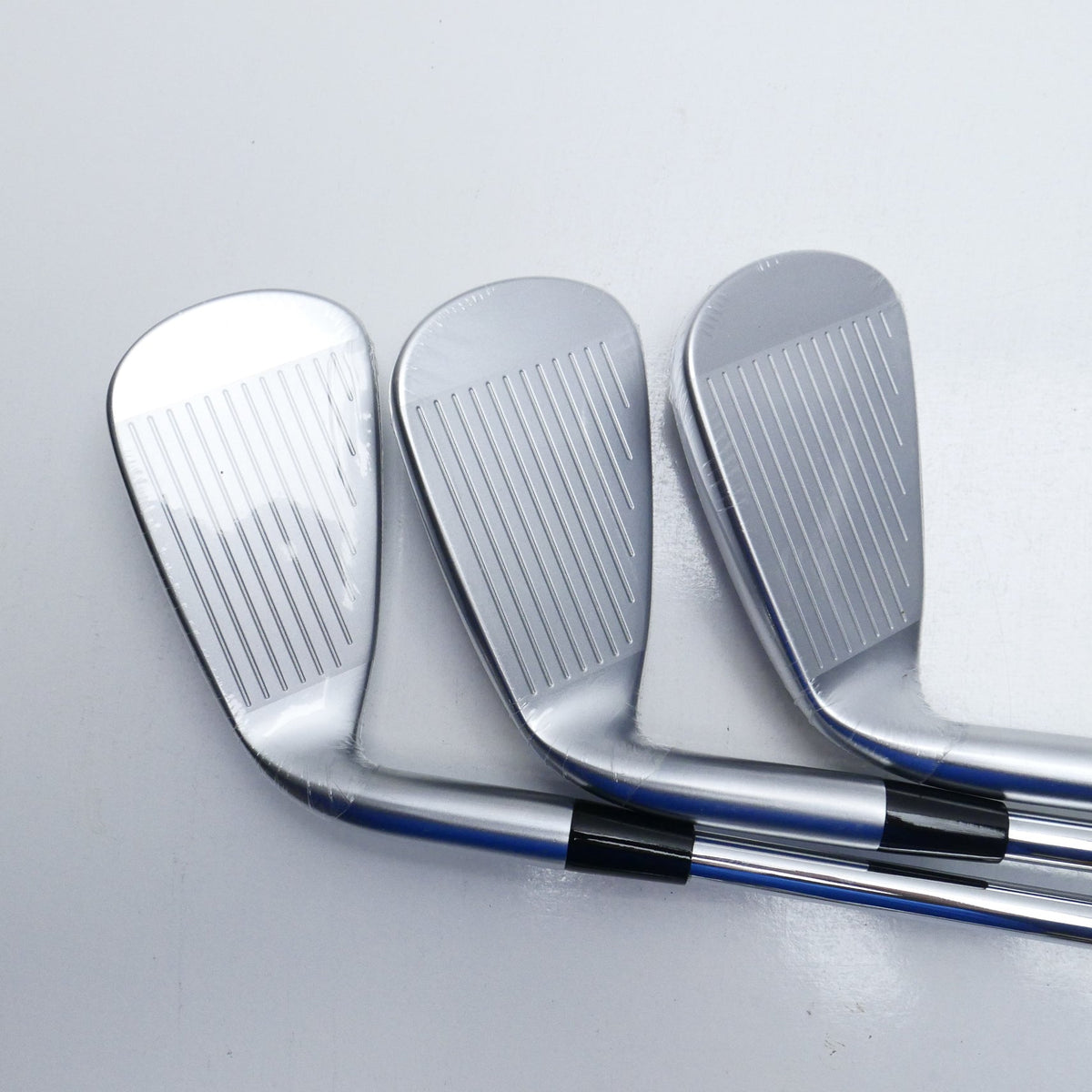 NEW Mizuno JPX 925 Hot Metal HL Iron Set / 5 - PW / Regular Flex