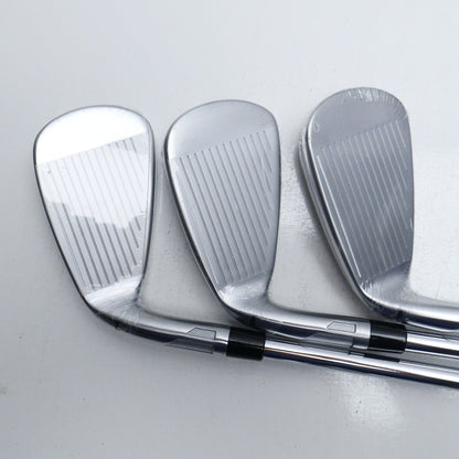 NEW TaylorMade Qi Iron Set / 5 - PW / Regular Flex