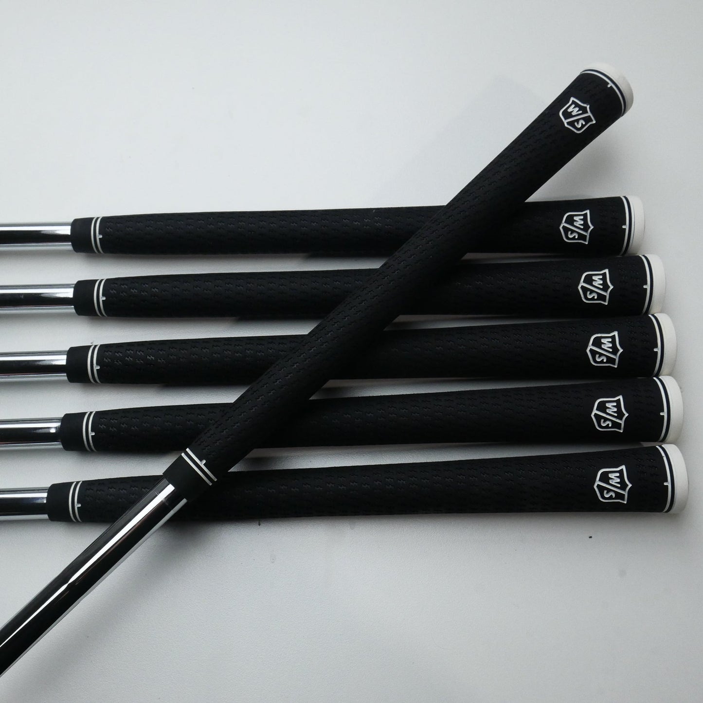 NEW Wilson Launch Pad Iron Set / 5 - PW / Regular Flex