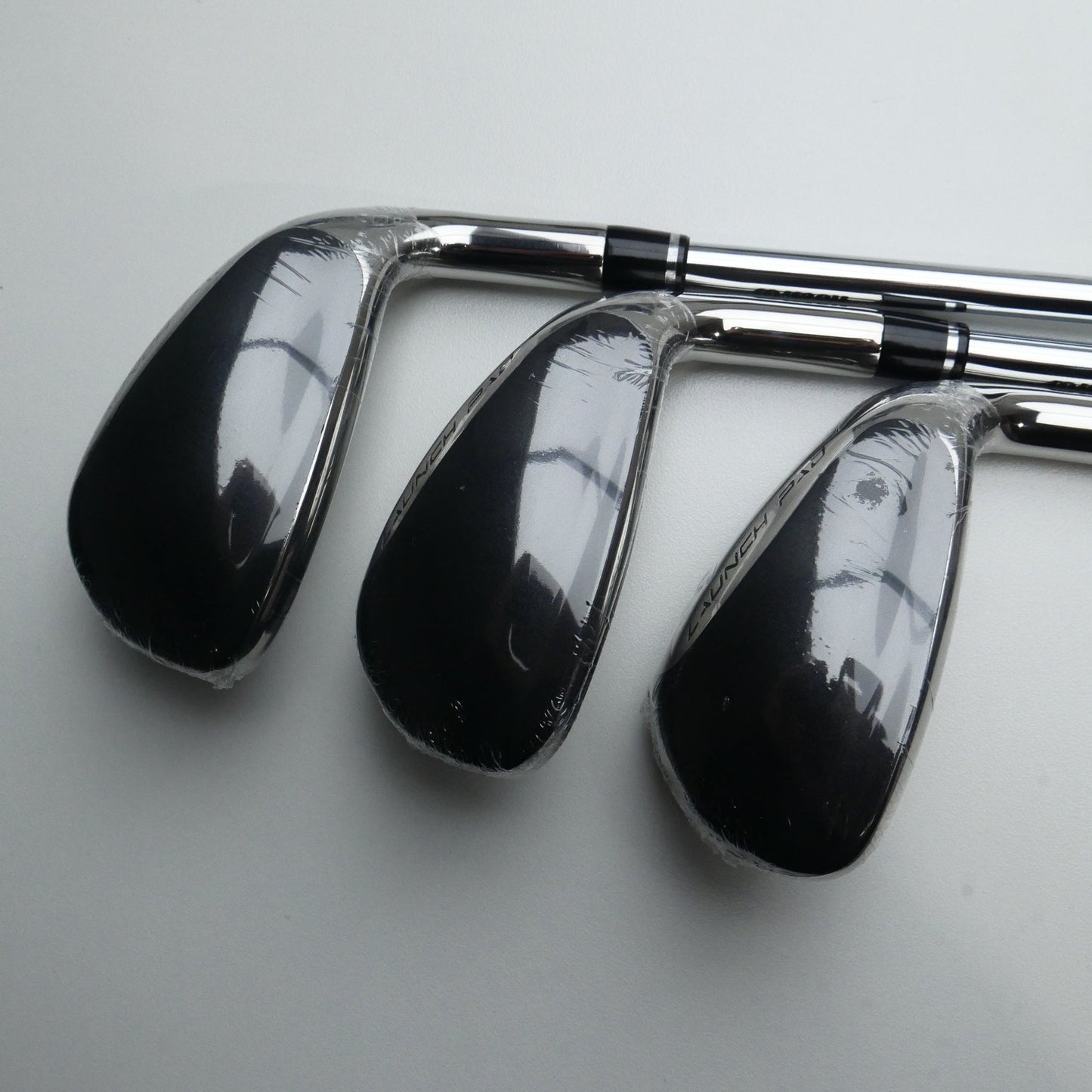 NEW Wilson Launch Pad Iron Set / 5 - PW / Regular Flex