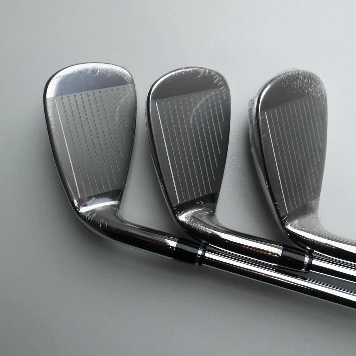 NEW Wilson Launch Pad Iron Set / 5 - PW / Regular Flex