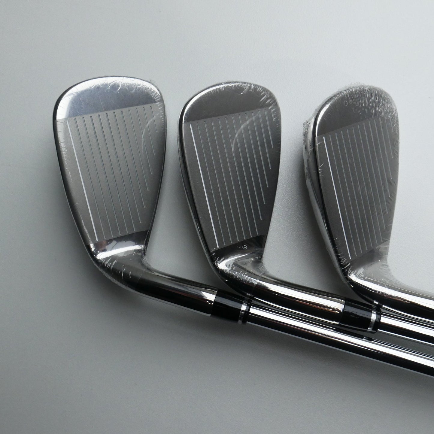 NEW Wilson Launch Pad Iron Set / 5 - PW / Regular Flex