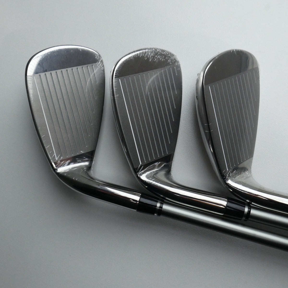 NEW Wilson Launch Pad Iron Set / 5 - PW / Regular Flex