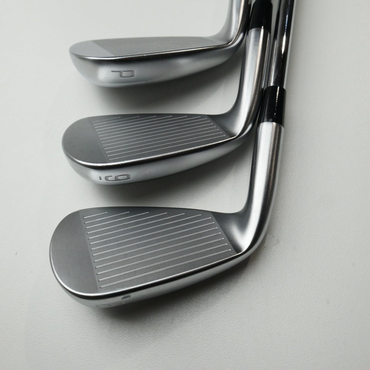 Used Mizuno JPX 923 Hot Metal Iron Set / 5 - PW / Stiff Flex