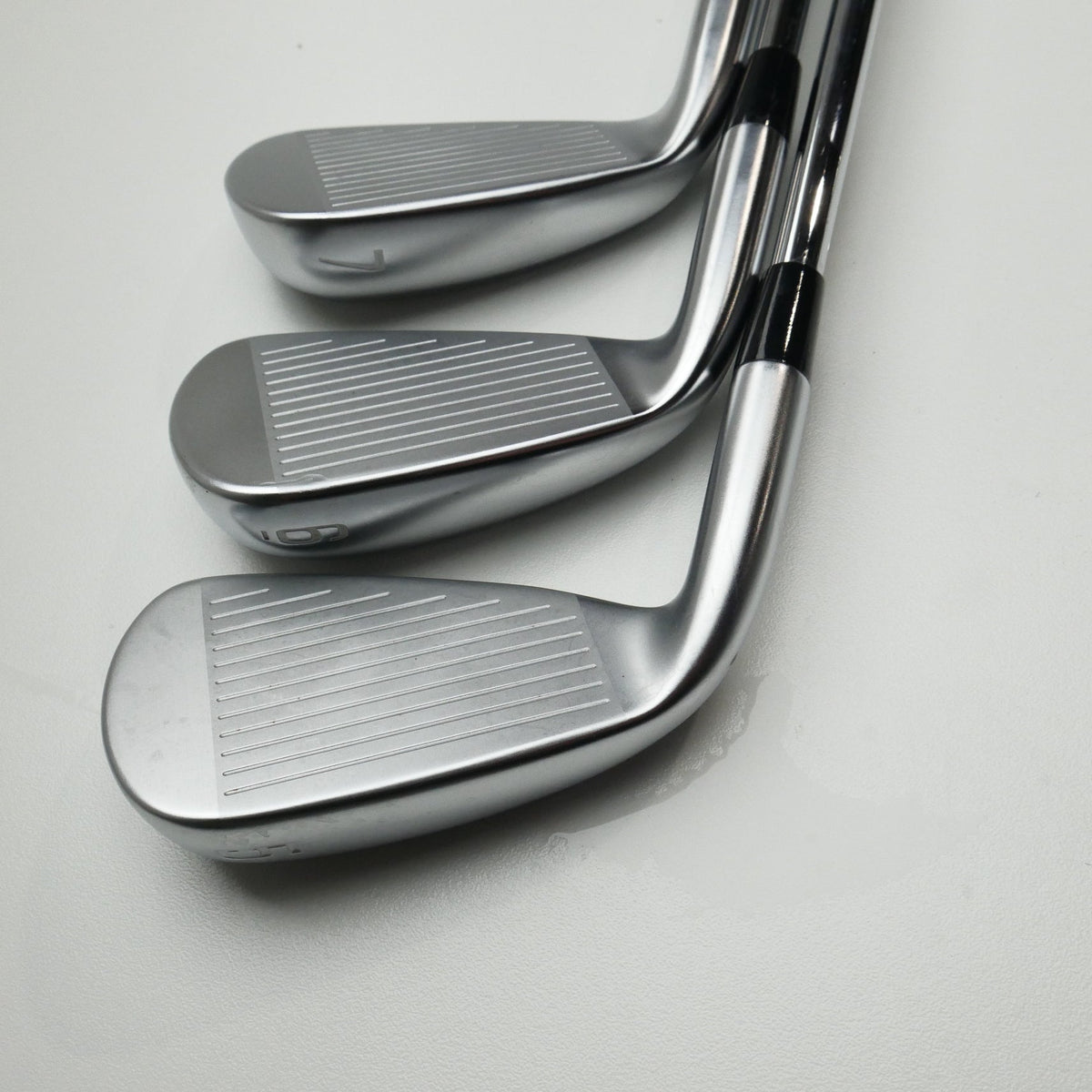 Used Mizuno JPX 923 Hot Metal Iron Set / 5 - PW / Stiff Flex