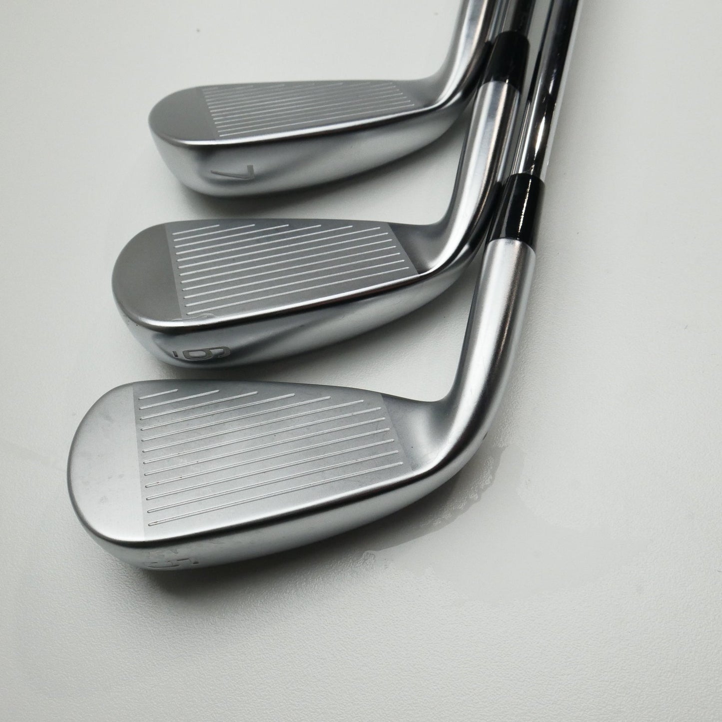 Used Mizuno JPX 923 Hot Metal Iron Set / 5 - PW / Stiff Flex