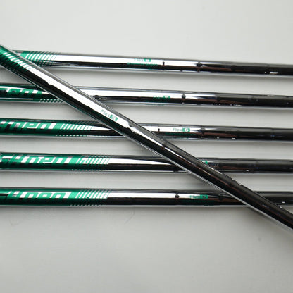 Used Mizuno JPX 923 Hot Metal Iron Set / 5 - PW / Stiff Flex