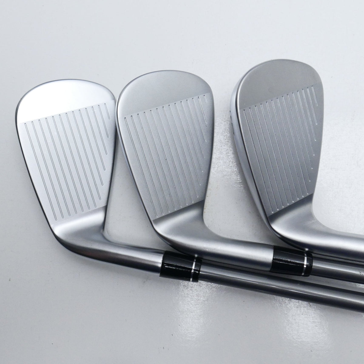 Used Callaway Apex Ai200 Iron Set / 7 - PW + AW / Soft Regular Flex