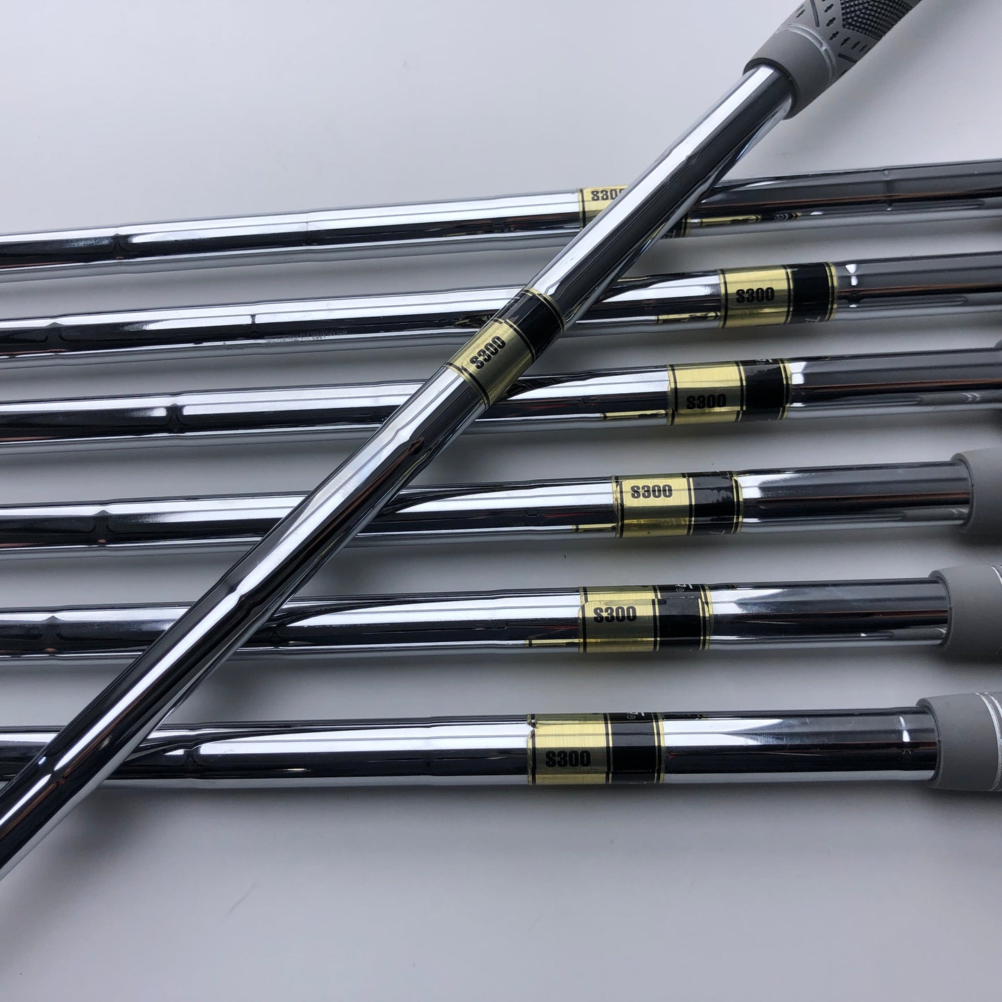 Used Callaway Apex MB 21 Iron Set / 4 - PW / Stiff Flex