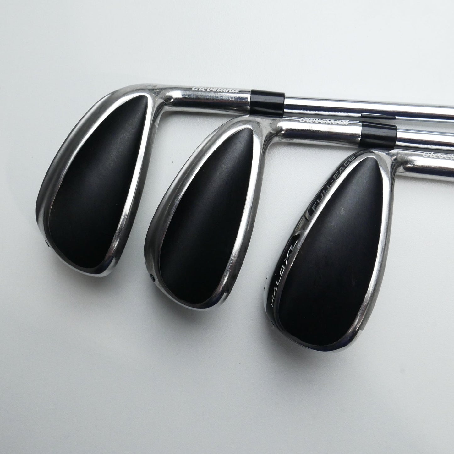 Used Cleveland Halo XL Full Face 2024 Iron Set / 5 - PW / Regular Flex