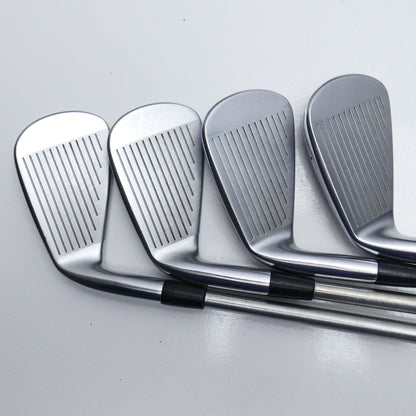 Used Mizuno JPX 921 Forged Iron Set / 4 - PW / X-Stiff Flex