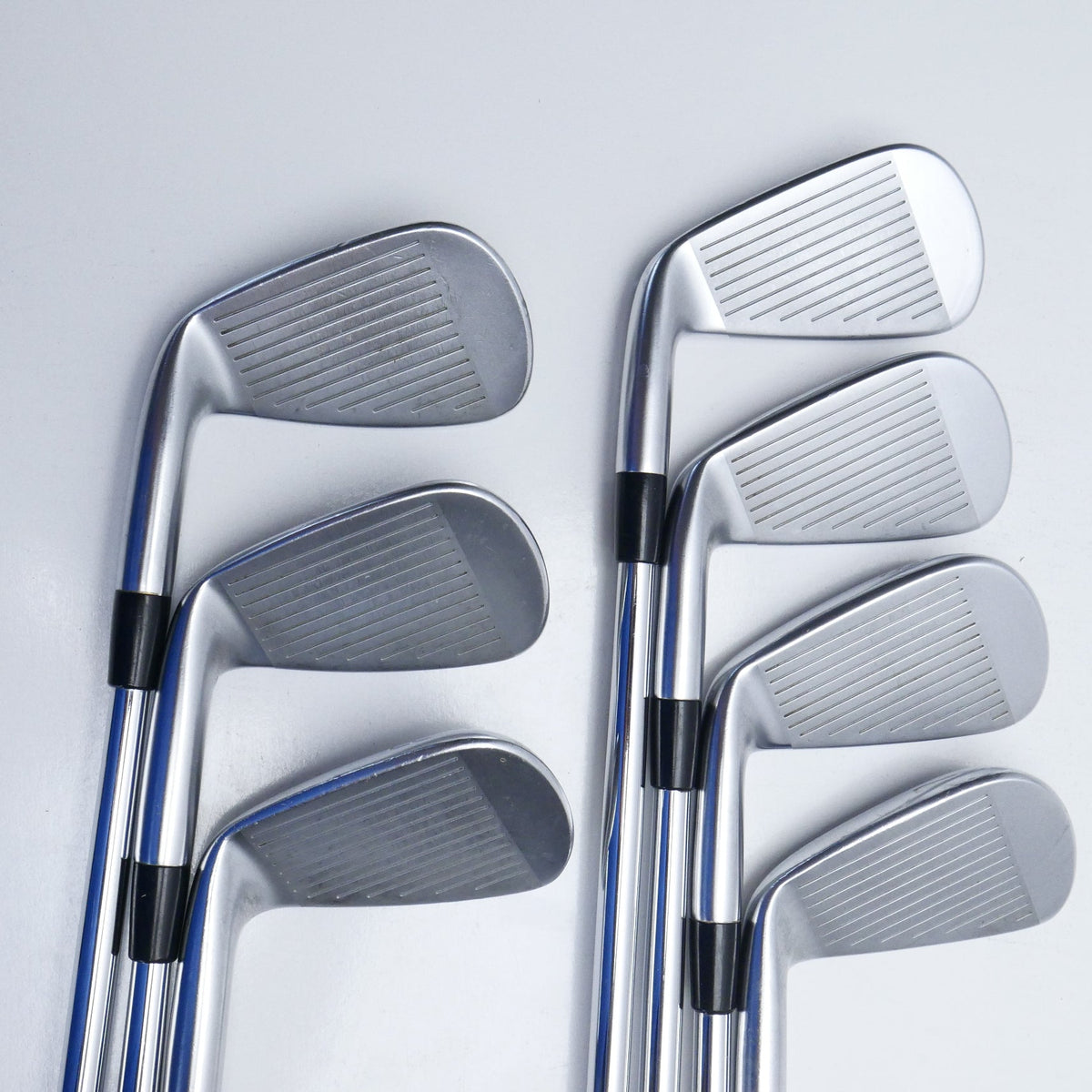 Used Mizuno JPX 923 Tour & JPX 923 Forged Iron Set / 4 - PW / Stiff Flex