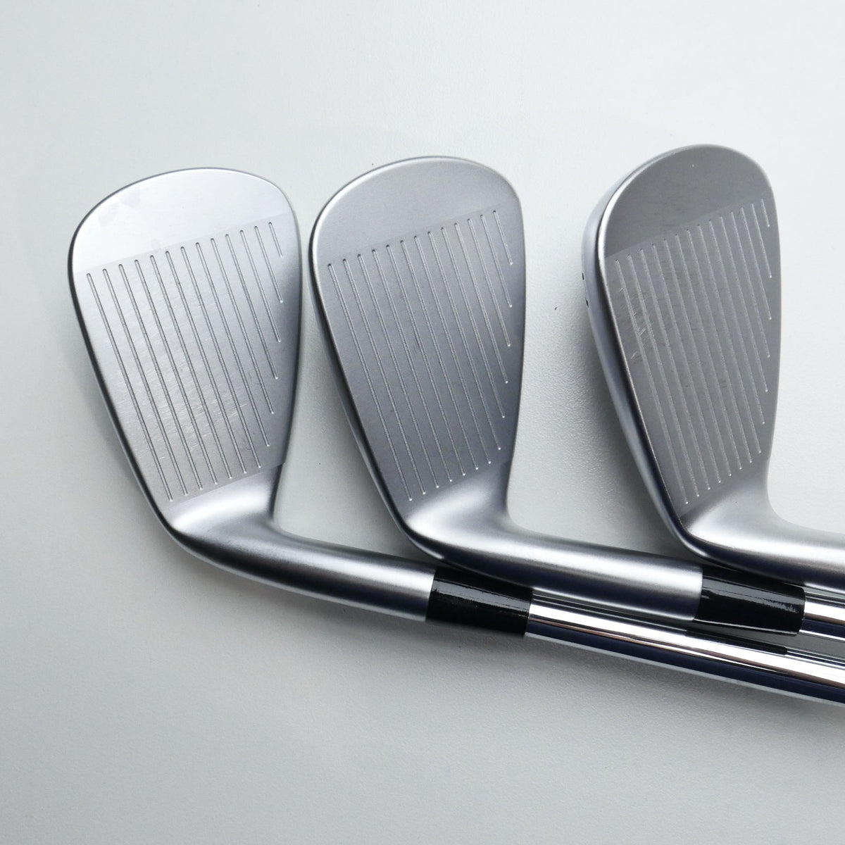 Used Mizuno JPX 925 Hot Metal Pro Iron Set / 5 - PW / Stiff Flex