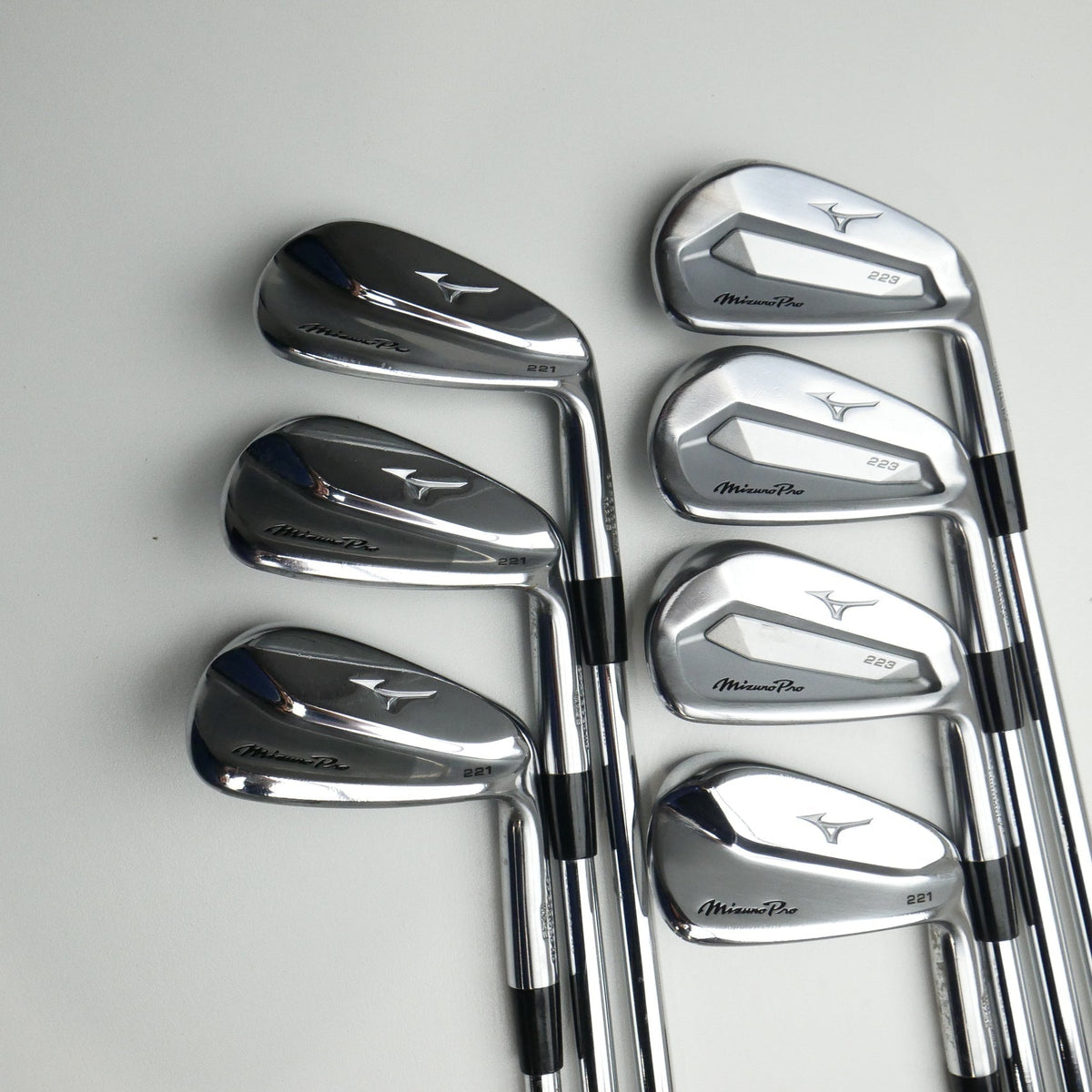 Used Mizuno Pro 223 & 221 Combo Iron Set / 4 - PW / X-Stiff Flex
