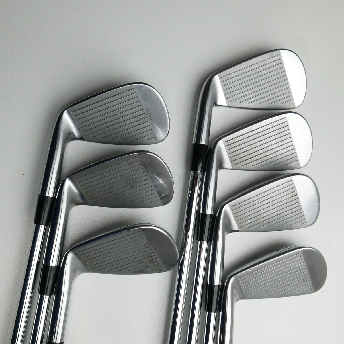 Used Mizuno Pro 223 & 221 Combo Iron Set / 4 - PW / X-Stiff Flex