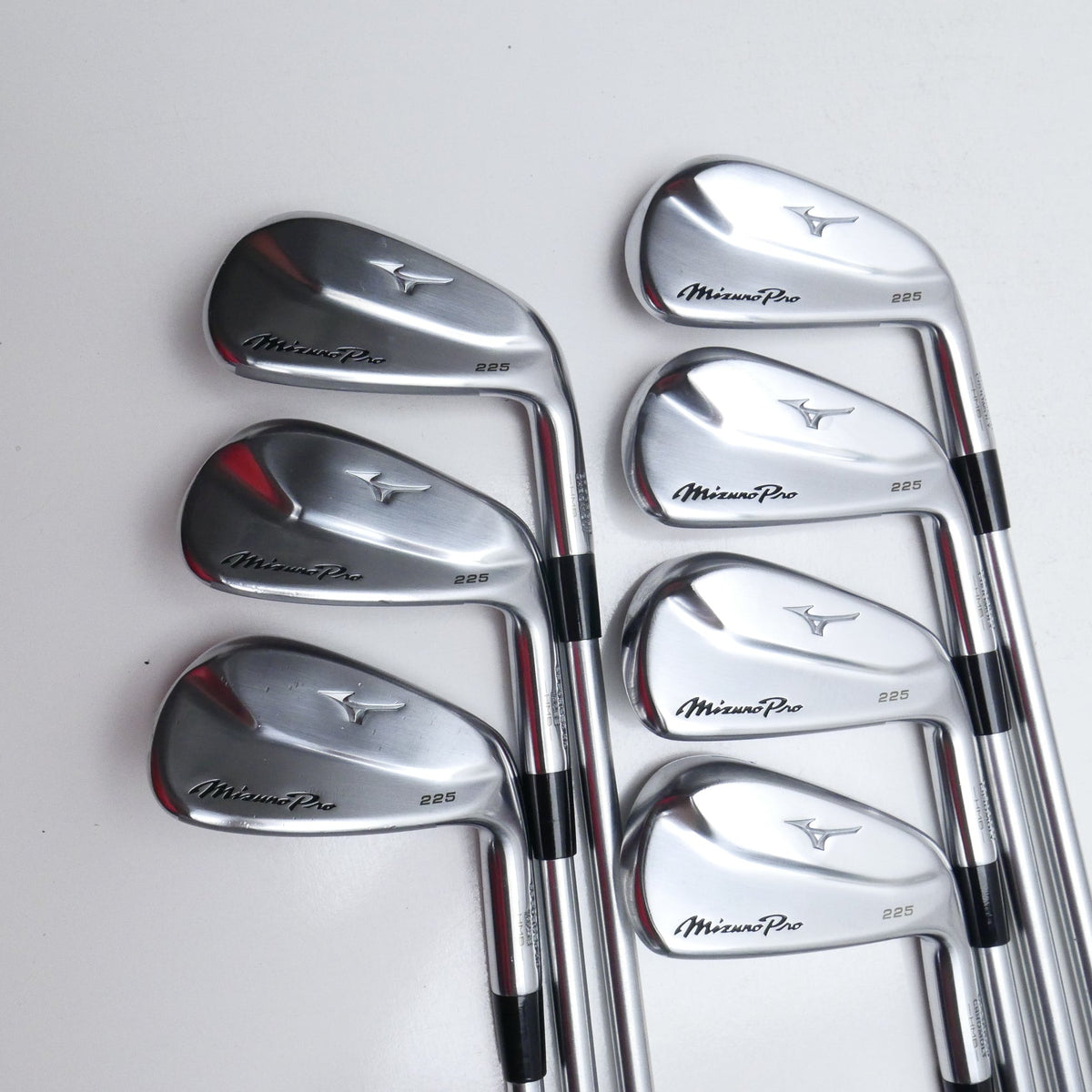 Used Mizuno Pro 225 Iron Set / 4 - PW / Regular Flex
