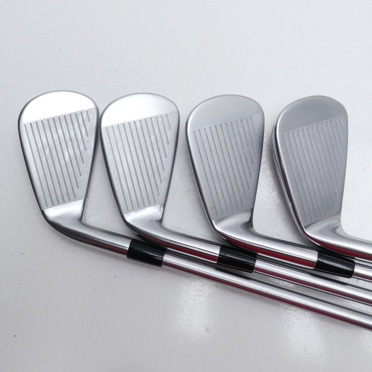 Used Mizuno Pro 225 Iron Set / 4 - PW / Regular Flex