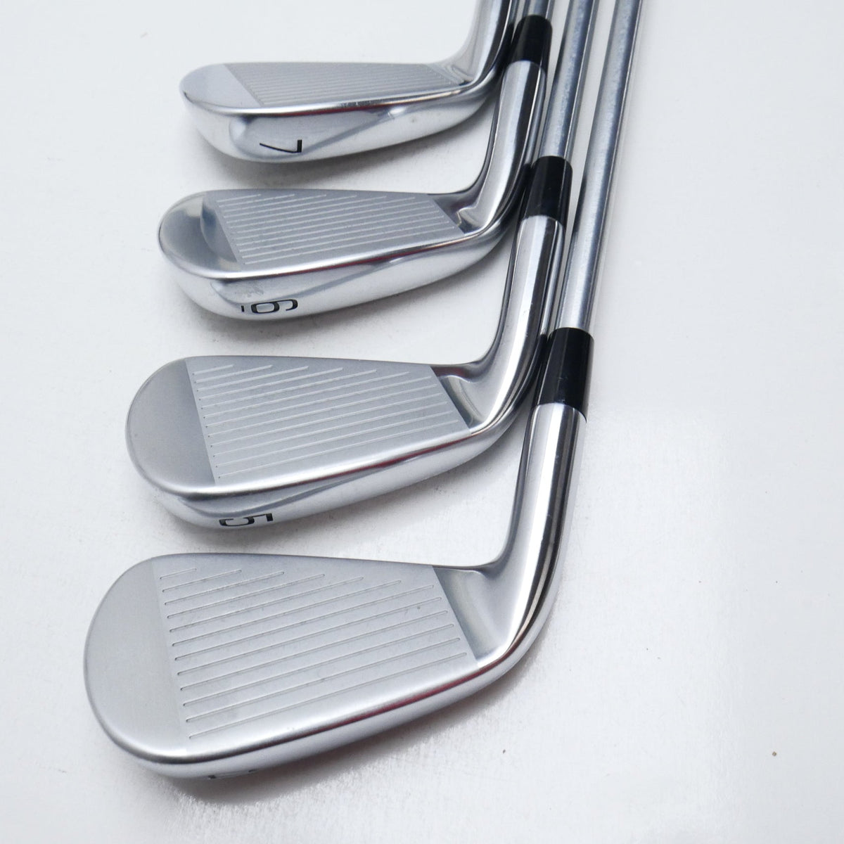 Used Mizuno Pro 225 Iron Set / 4 - PW / Regular Flex