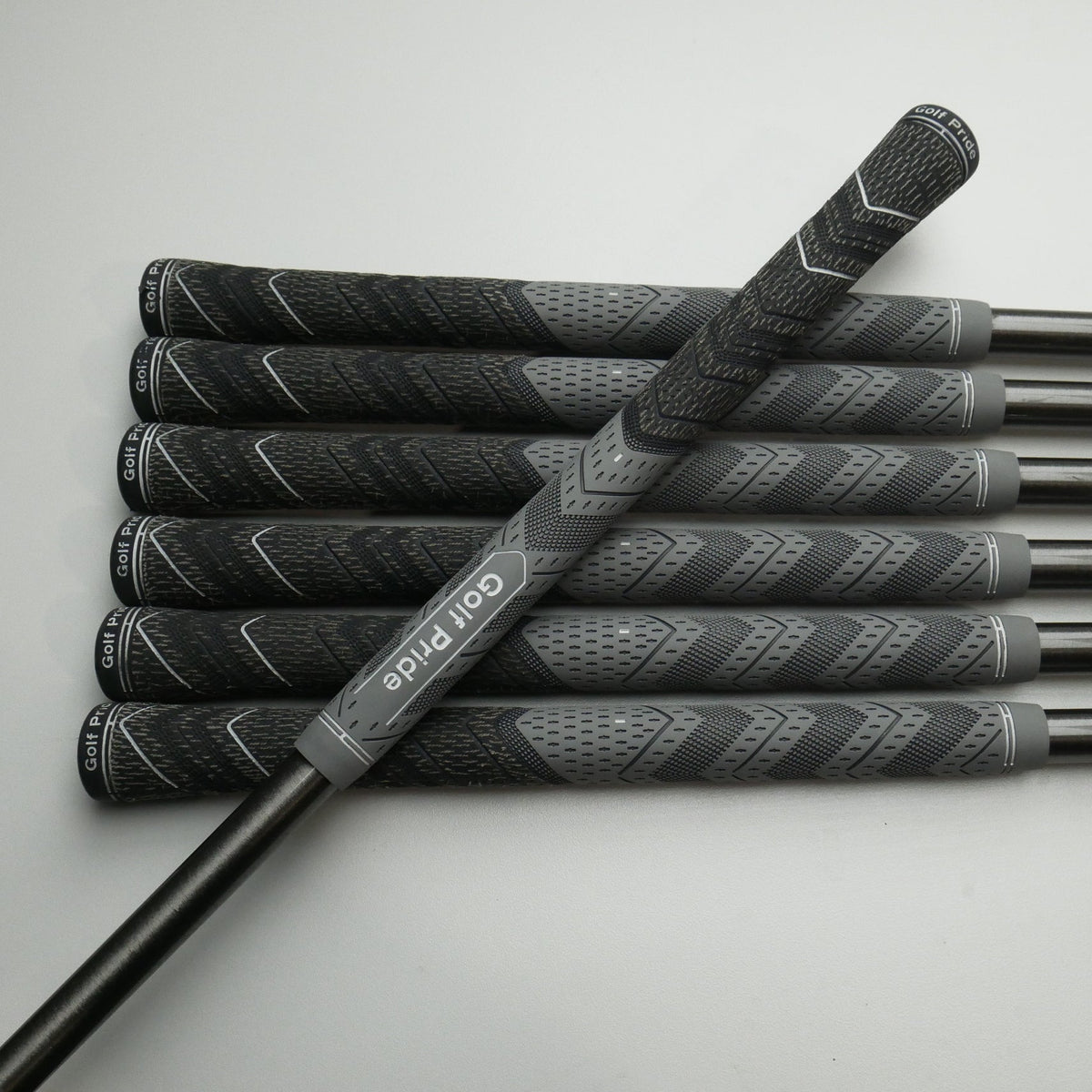 Used Mizuno Pro 225 Iron Set / 5 - PW + GW / Regular Flex