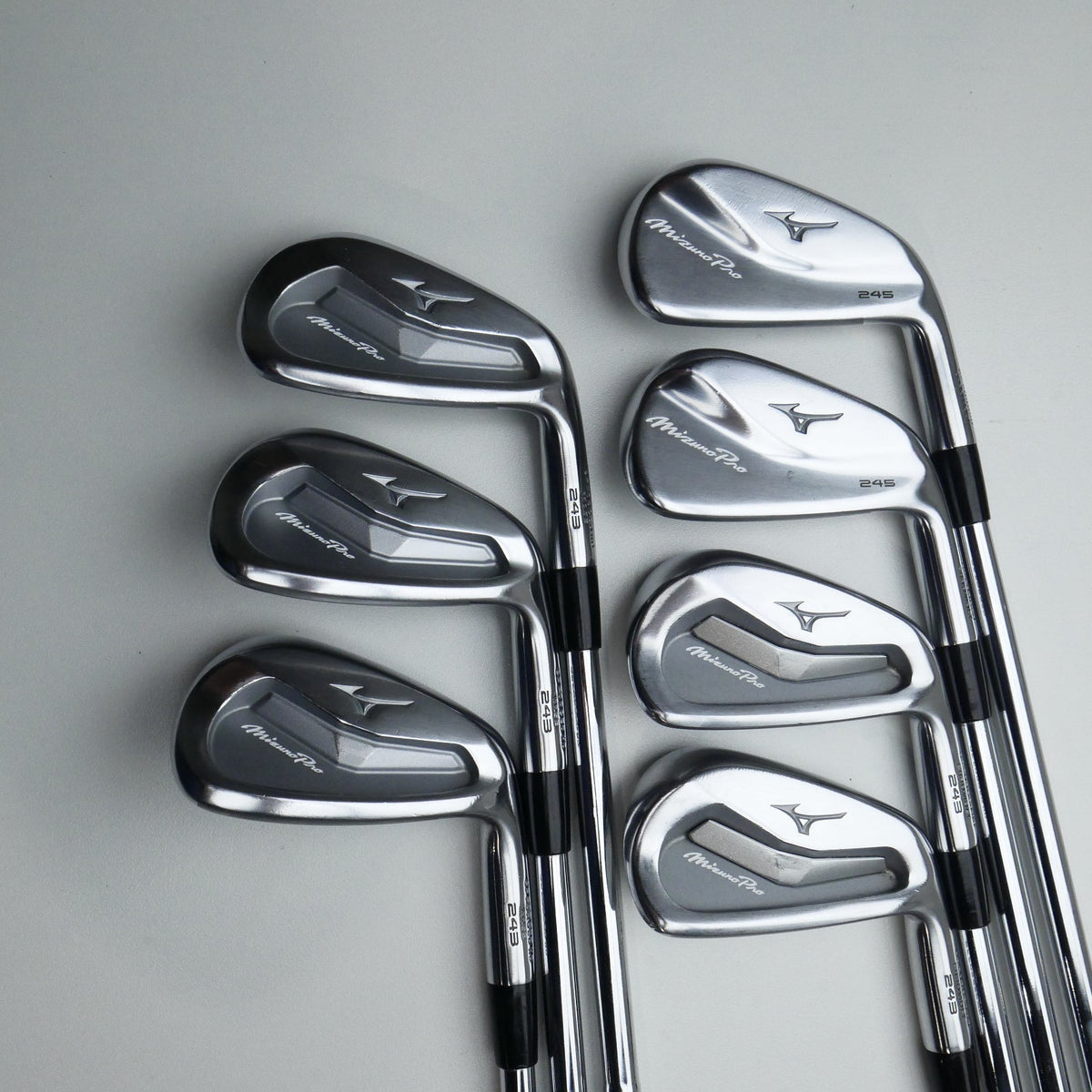 Used Mizuno Pro 245 & Pro 243 Combo Iron Set / 4 - PW / X-Stiff Flex