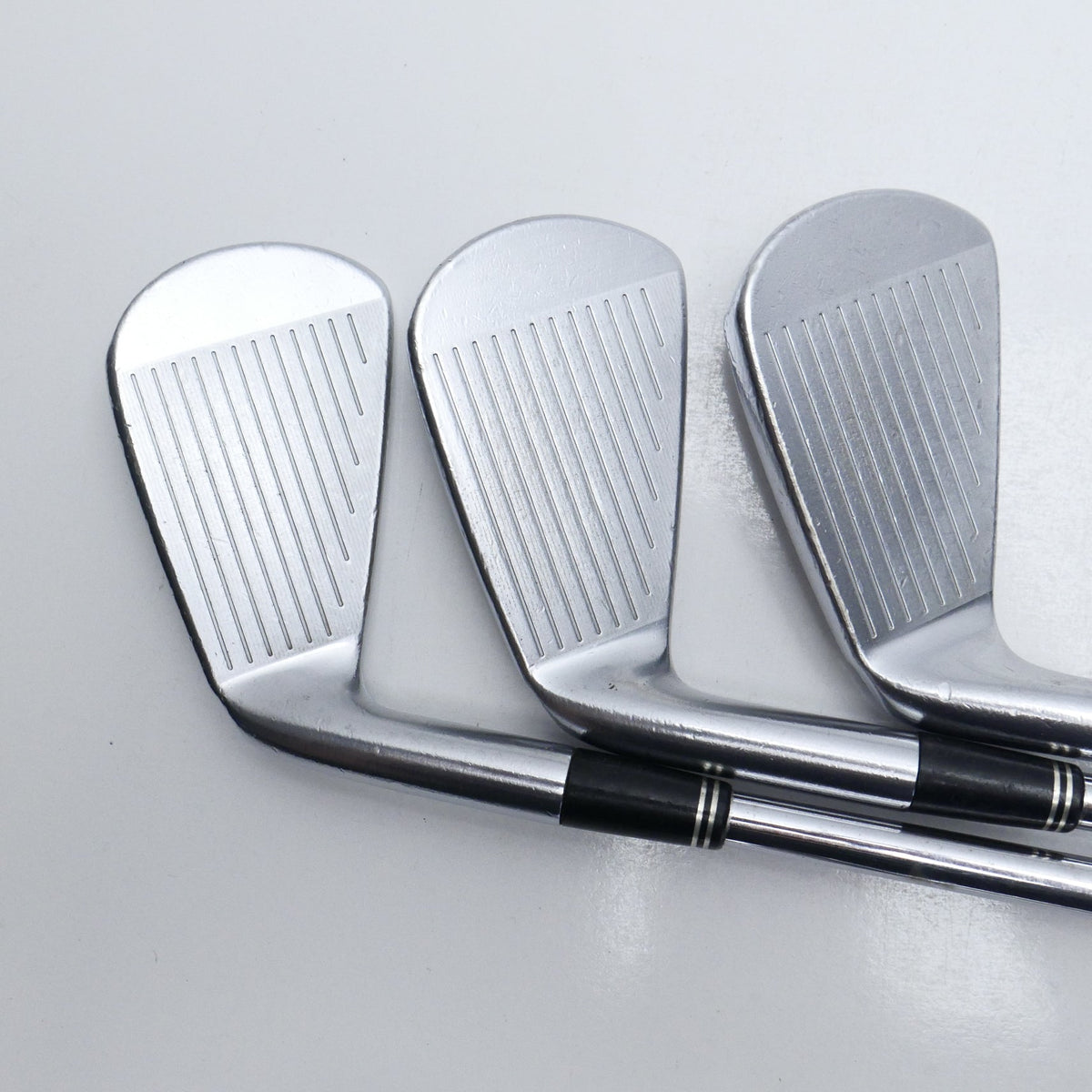 Used Srixon Z745 & Z945 Combo Iron Set / 4 - 9 IRON / Stiff Flex