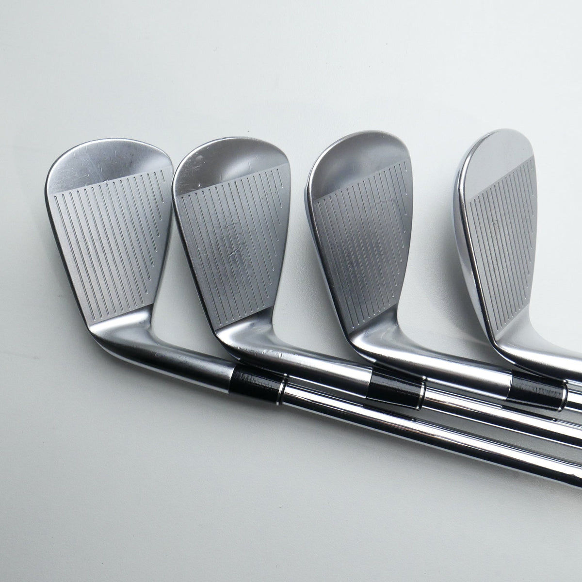 Used Srixon ZXi7 Iron Set / 4 - SW + AW / X-Stiff Flex