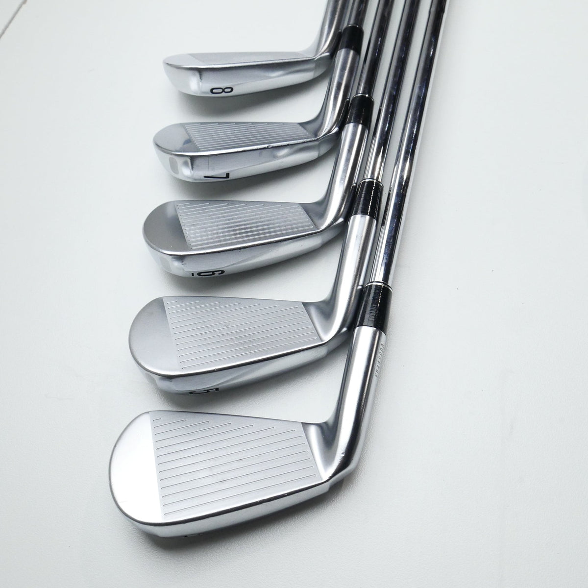 Used Srixon ZXi7 Iron Set / 4 - SW + AW / X-Stiff Flex