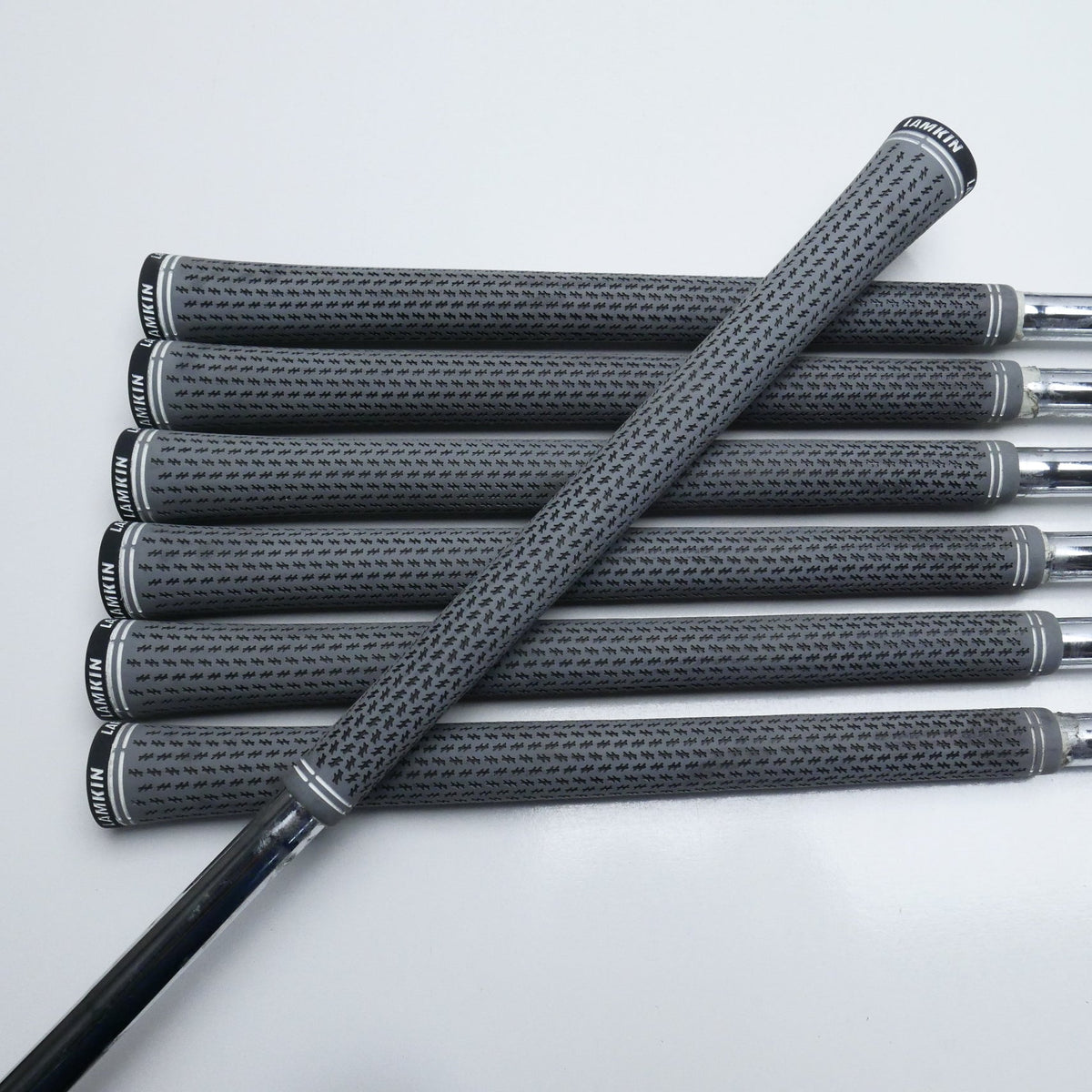 Used TaylorMade P7MC RAW Iron Set / 4 - PW / Stiff Flex