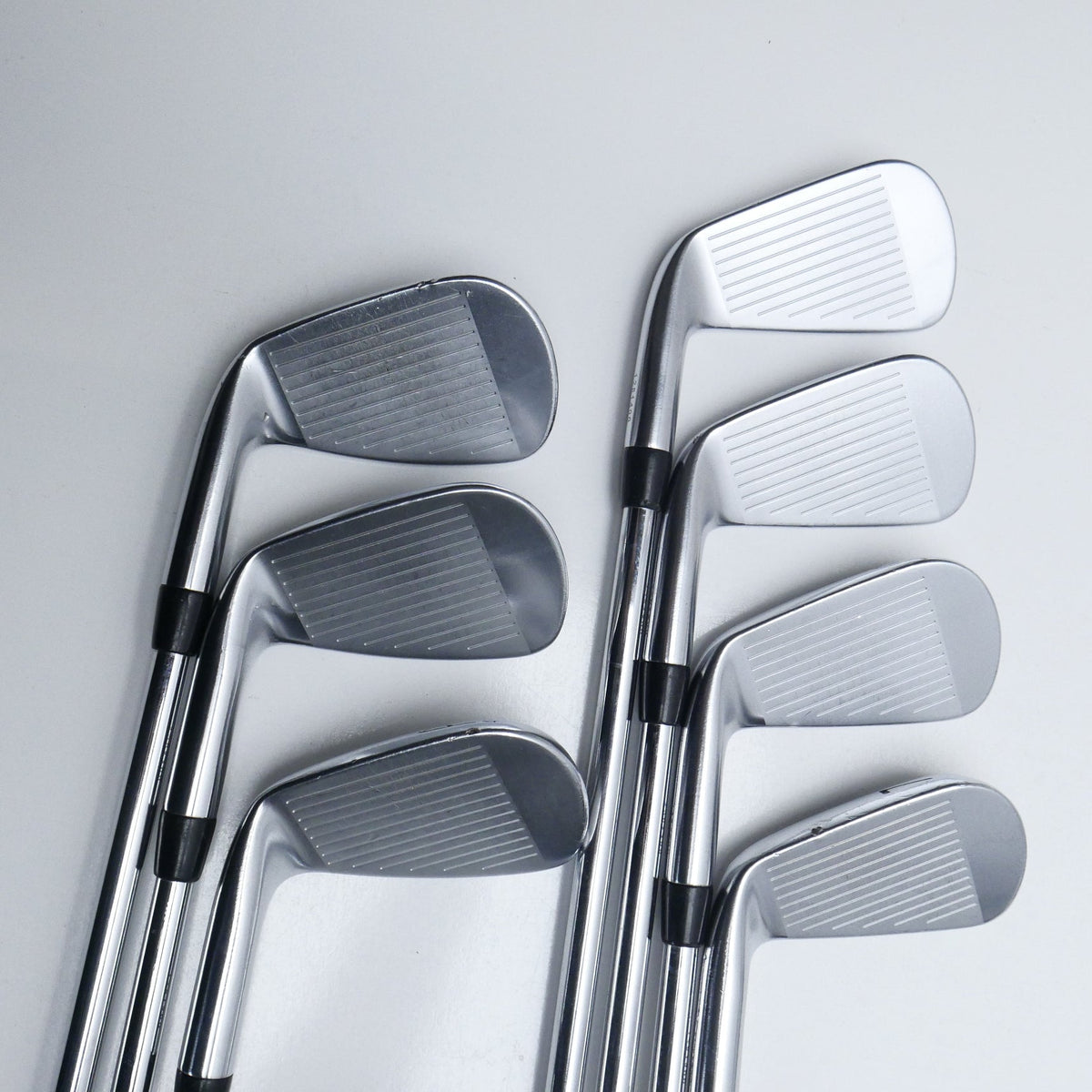 Used Titleist 620 CB Iron Set / 4 - PW / X-Stiff Flex