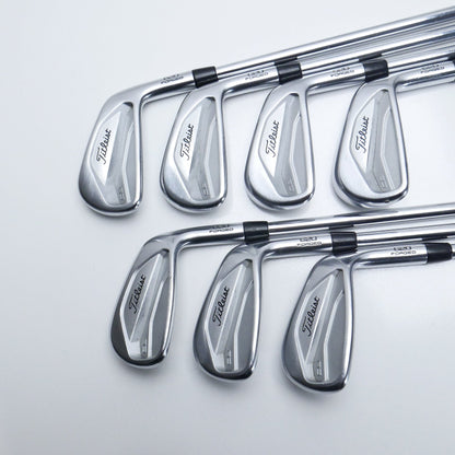 Used Titleist 620 CB Iron Set / 4 - PW / X-Stiff Flex