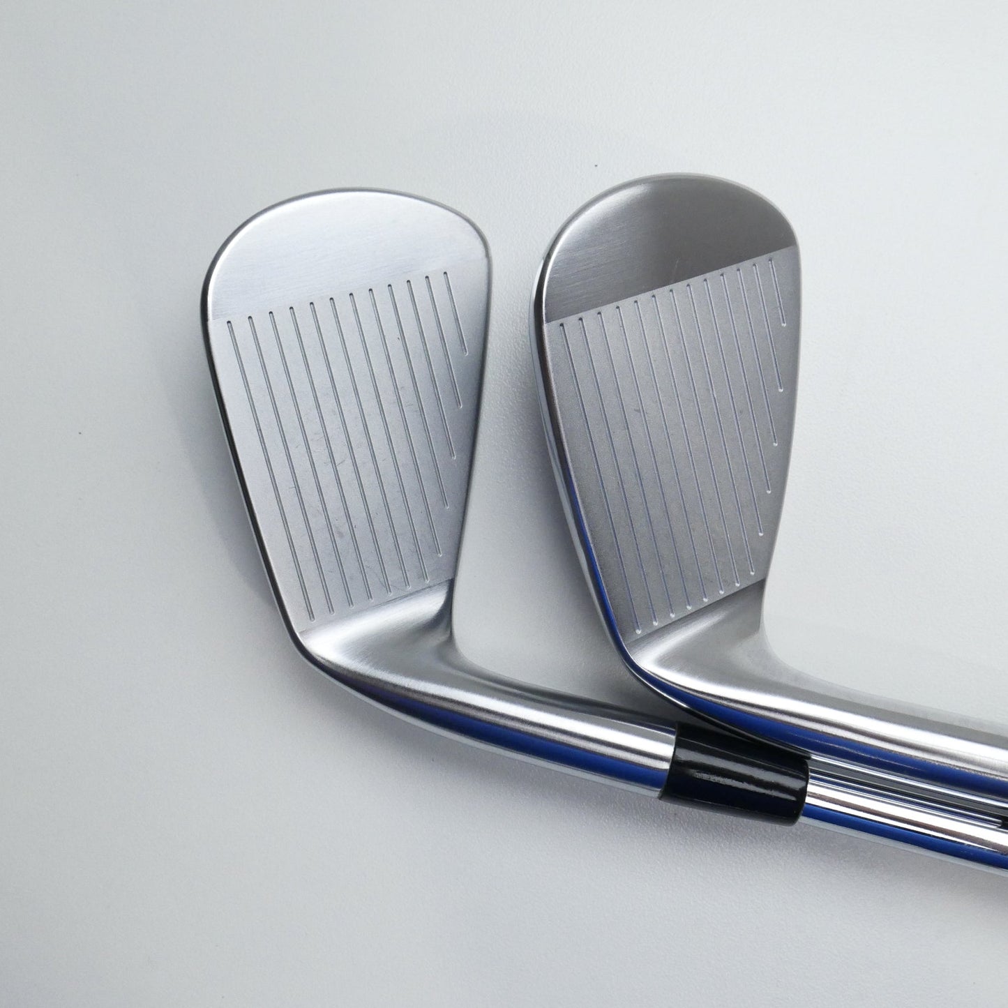 Used Titleist 620 CB Iron Set / 7 - PW / X-Stiff Flex