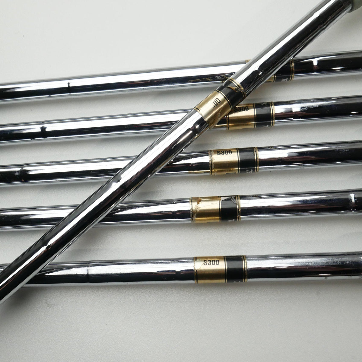 Used Titleist AP2 714 Iron Set / 5 - PW / Stiff Flex / Left-Handed