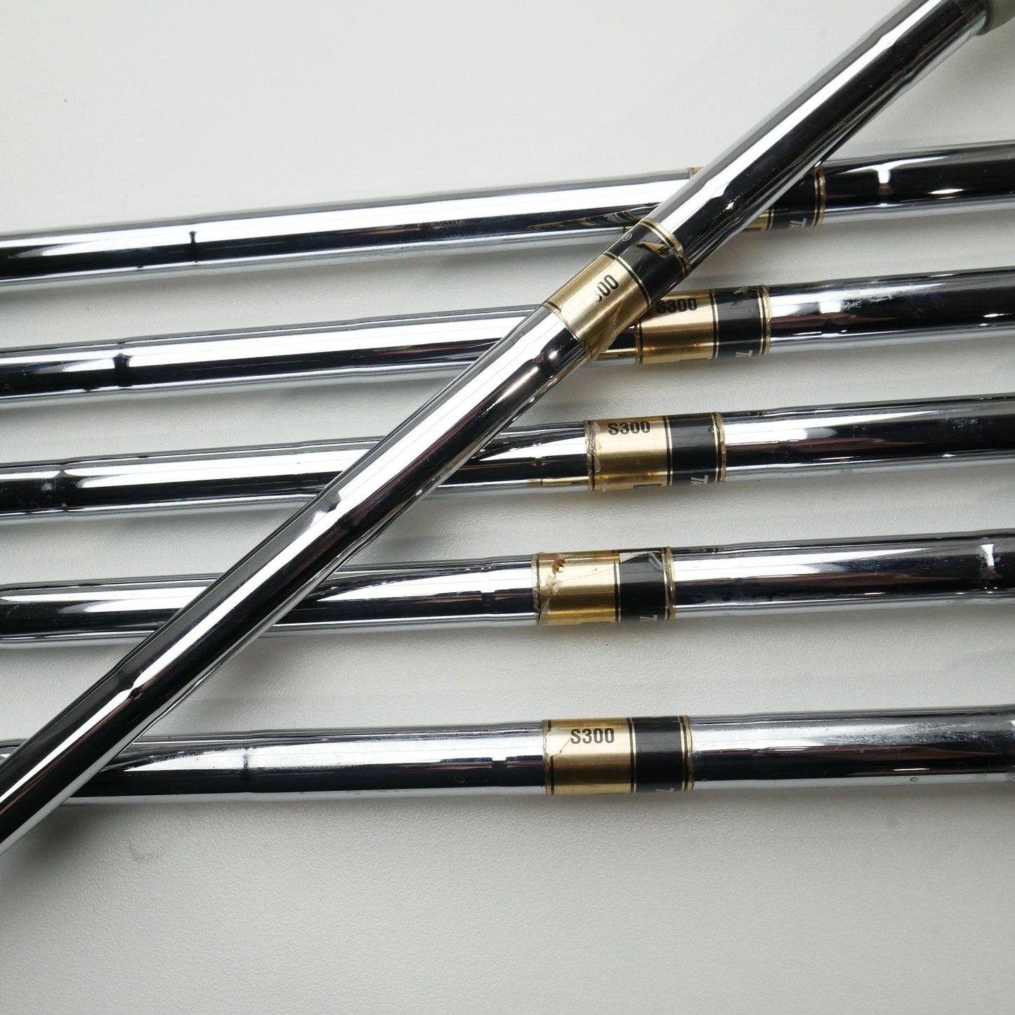 Used Titleist AP2 714 Iron Set / 5 - PW / Stiff Flex / Left-Handed