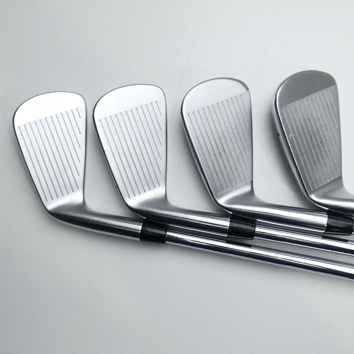 Used Titleist MB 718 Iron Set / 4 - PW / Stiff Flex