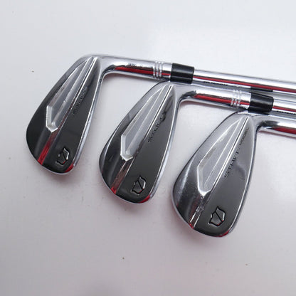 Used Wilson Staff Model Blade 2024 Iron Set / 4 - PW / X-Stiff Flex