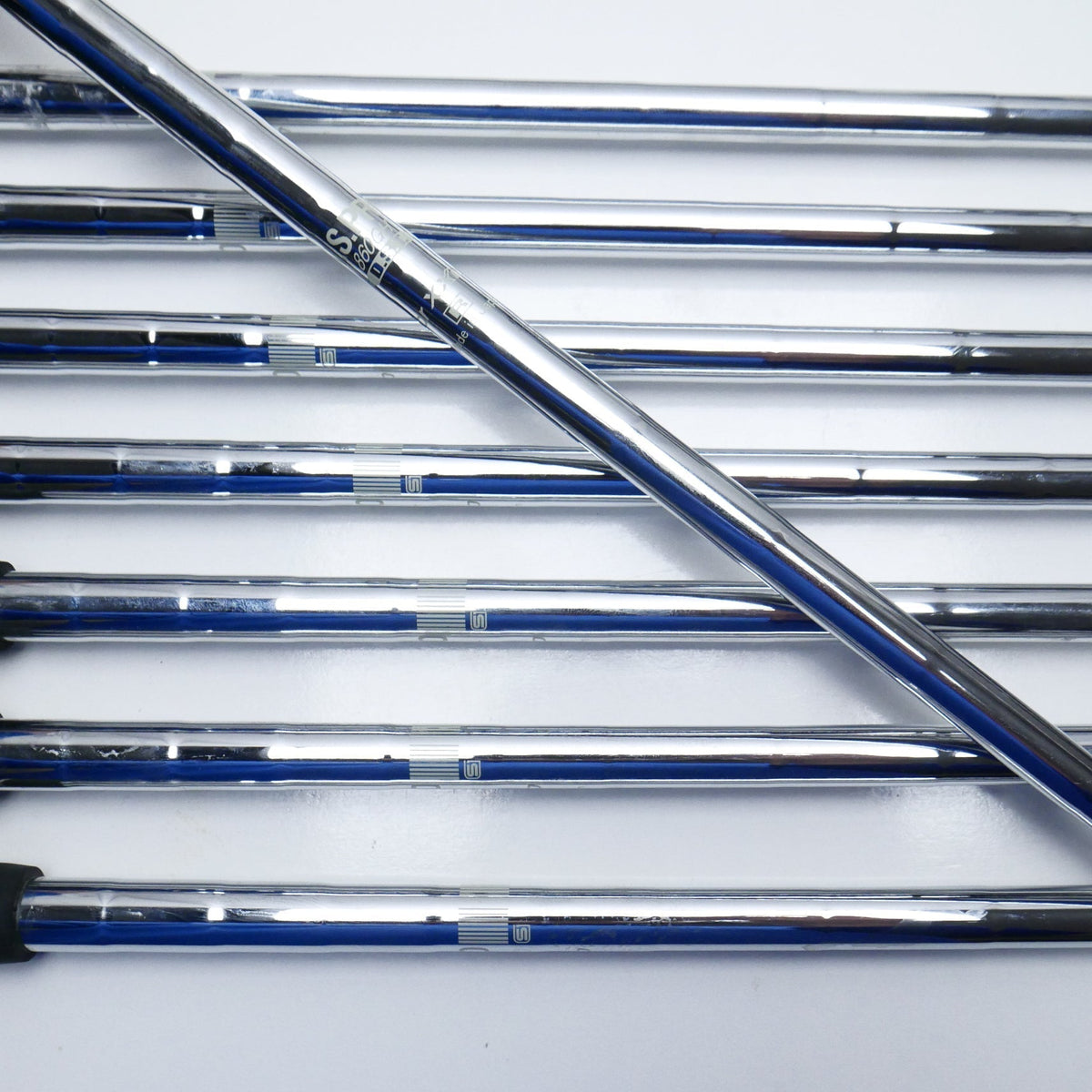 Used XXIO Eleven Iron Set / 5 - SW + AW / Regular Flex