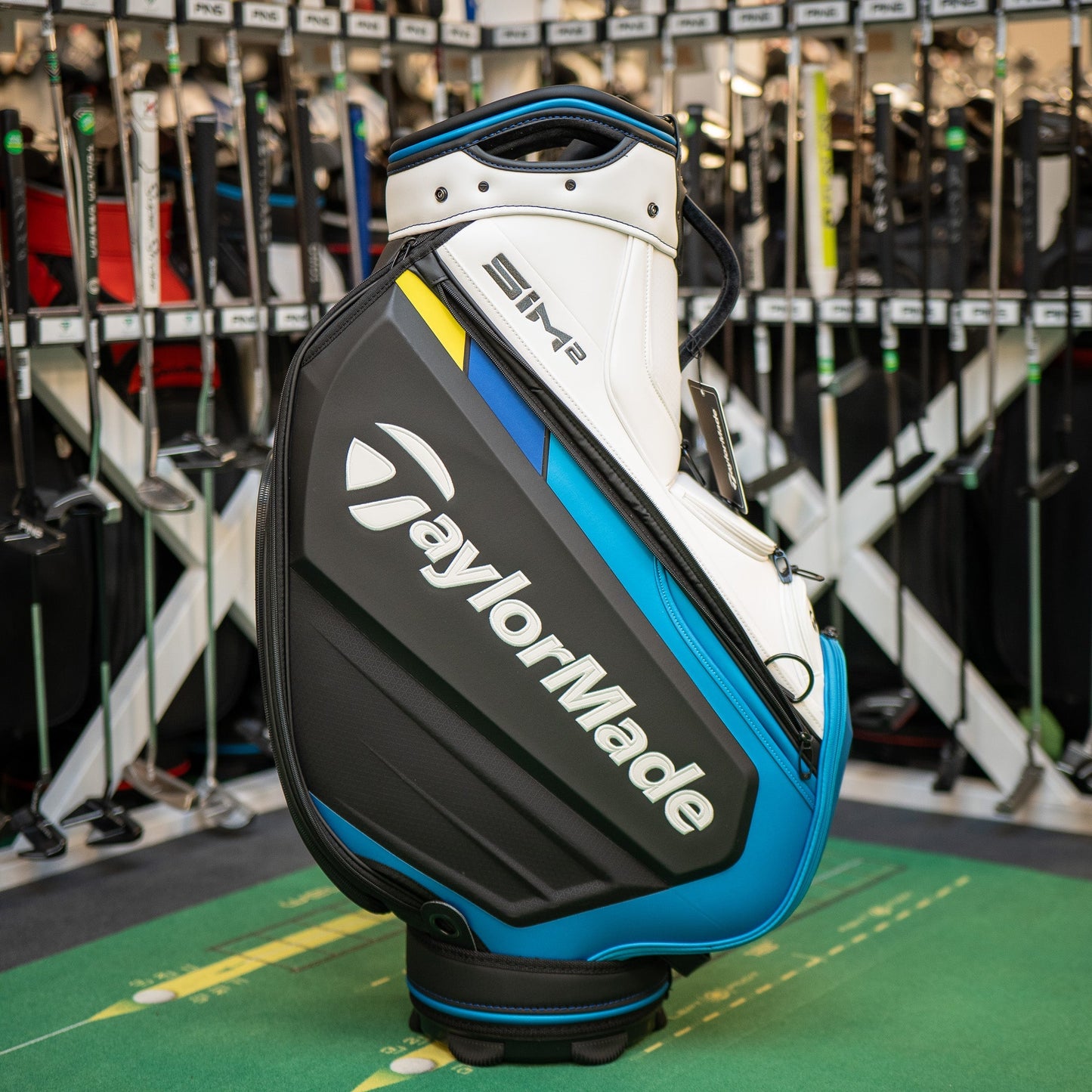 NEW TaylorMade 2021 SIM2 Tour Staff Bag