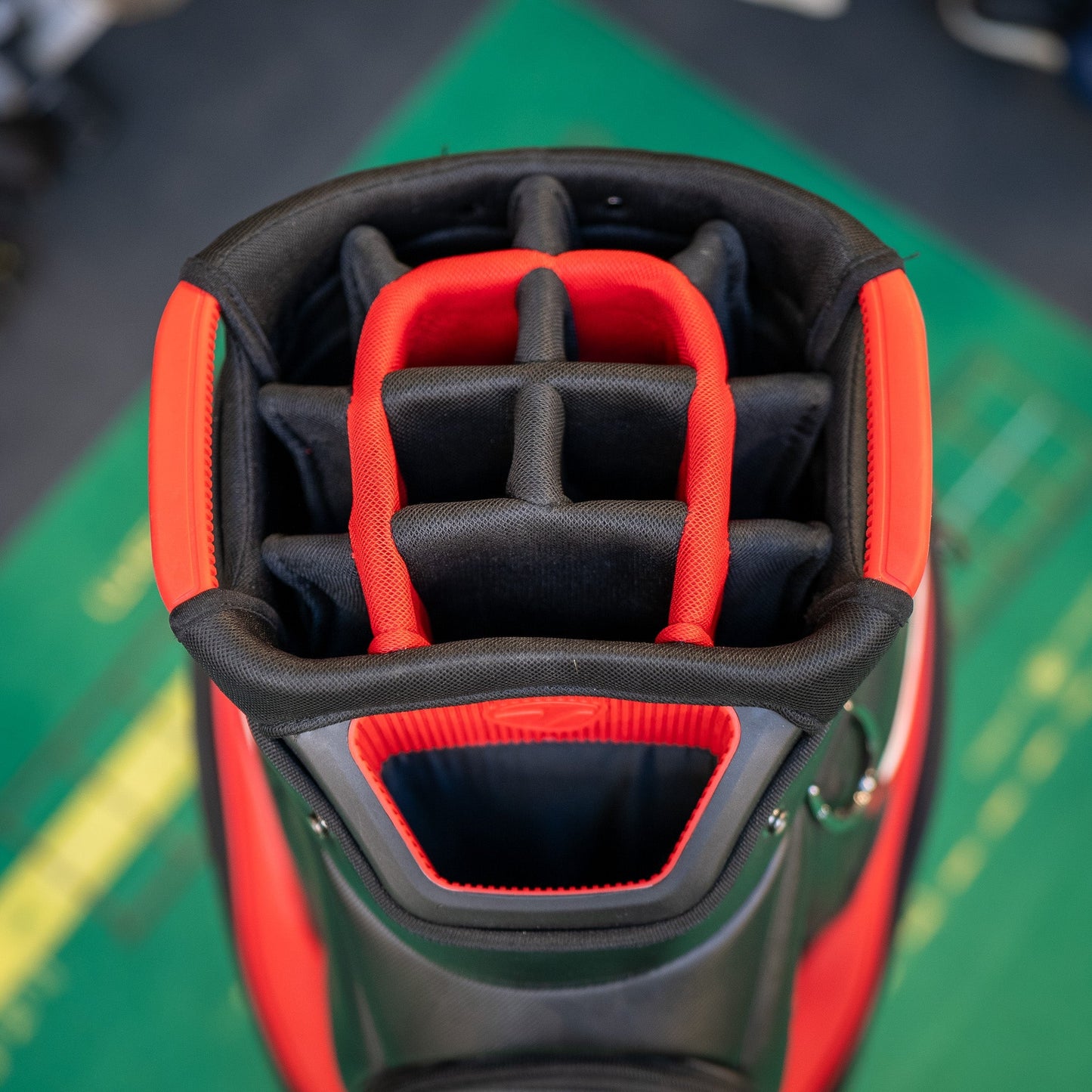 NEW TaylorMade Deluxe 2023 Cart Bag