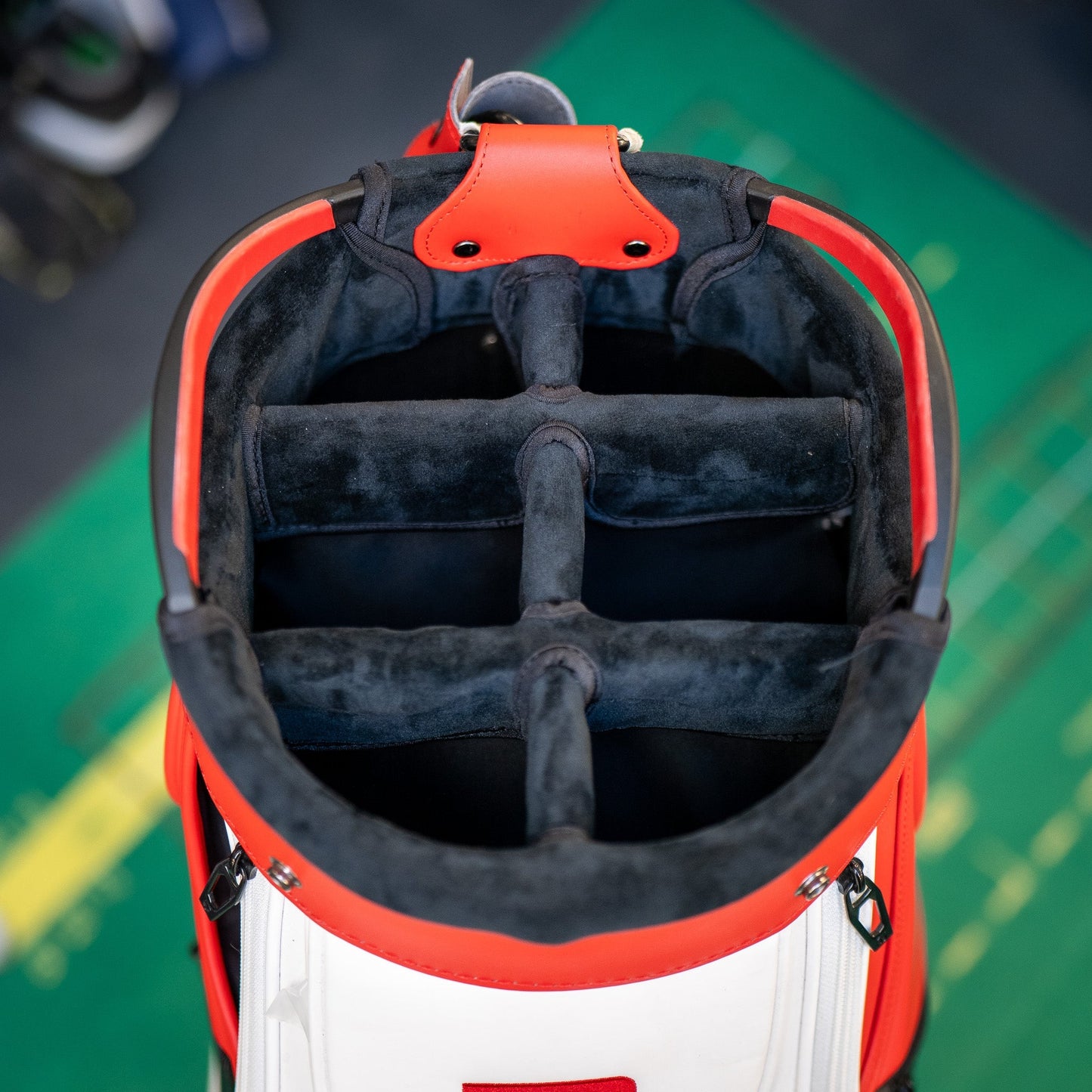 EX-Display TaylorMade Stealth 2 Golf Tour Staff Bag